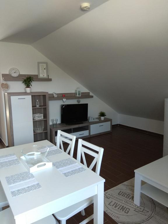 Apartmany Pod Lesem Bohutin  Екстер'єр фото